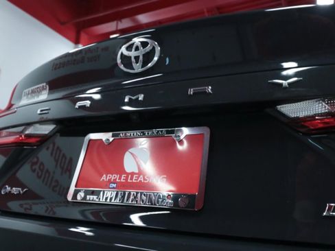Used 2025 Toyota Camry LE w/ Convenience Package FWD image 30