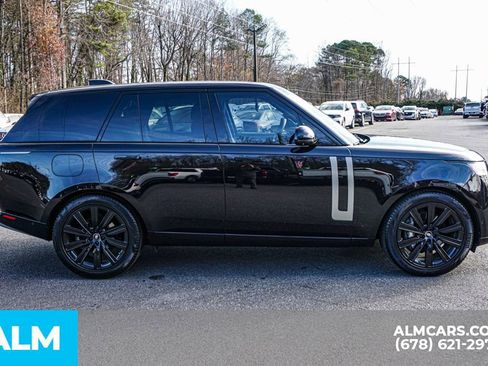 Used 2023 Land Rover Range Rover SE image 9