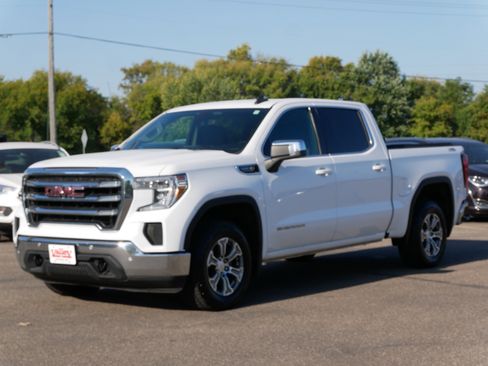 Used 2020 GMC Sierra 1500 SLE w/ SLE Value Package image 3