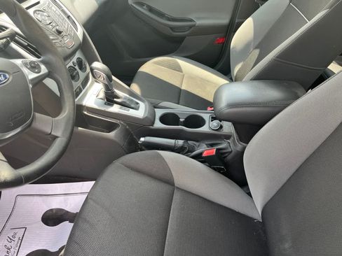 Used 2014 Ford Focus SE FWD image 26