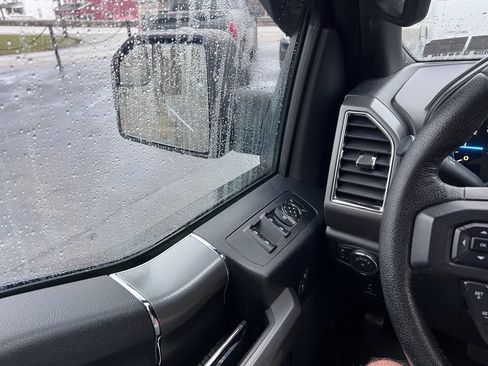 Used 2015 Ford F150 XLT w/ Equipment Group 301A Mid image 15