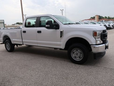 Used 2020 Ford F250 XL w/ Power Equipment Group AWD/4WD image 3