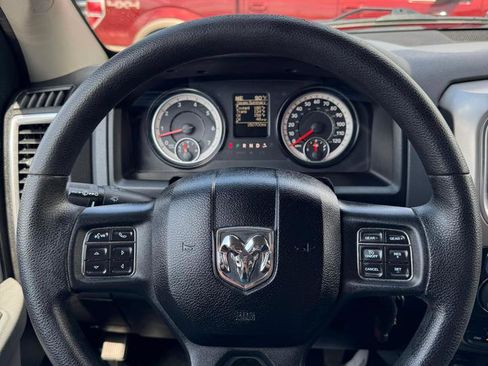 Used 2017 RAM 1500 Classic SLT AWD/4WD image 11