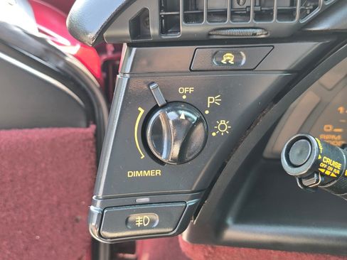 Used 1993 Chevrolet Corvette Convertible RWD image 5