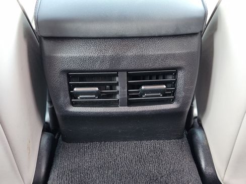 Used 2016 Lexus IS 200t w/ F Sport Package RWD image 32