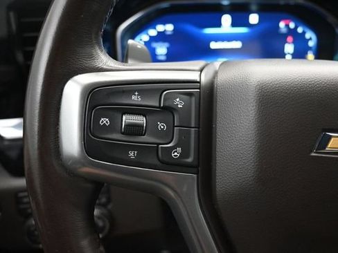 Used 2023 Chevrolet Silverado 1500 LT w/ Z71 Off-Road Package AWD/4WD image 14