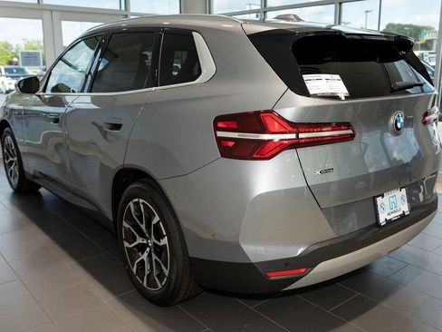 Used 2025 BMW X3 xDrive30i w/ Premium Package image 4