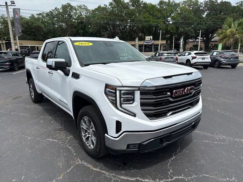 Used 2025 GMC Sierra 1500 SLT RWD image 4
