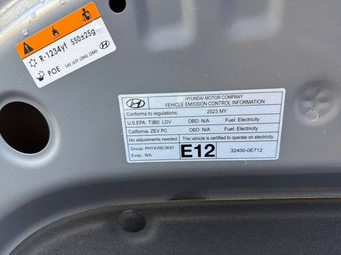 Used 2023 Hyundai Kona Limited image 26