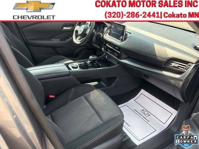 Used 2024 Nissan Rogue SV AWD/4WD image 14