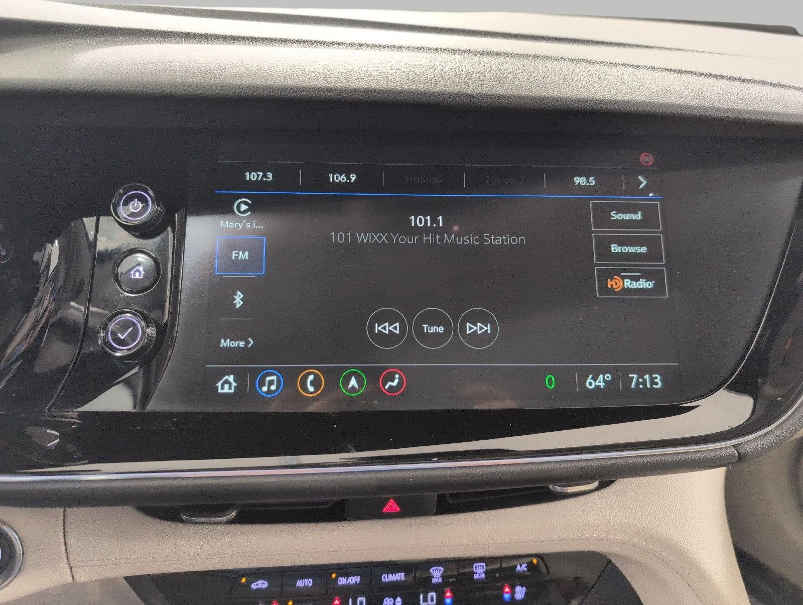 Used 2023 Buick Envision Avenir AWD/4WD image 7