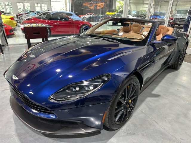 Used 2019 Aston Martin DB11 Volante RWD image 1