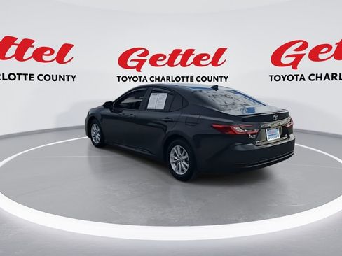 Certified 2025 Toyota Camry SE image 6