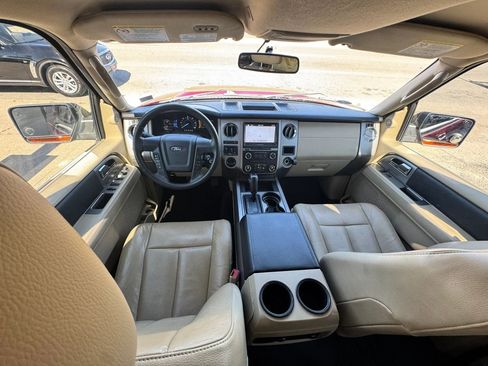 Used 2017 Ford Expedition EL XLT w/ Equipment Group 202A RWD image 25