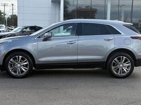 Certified 2024 Cadillac XT5 Premium Luxury FWD image 10