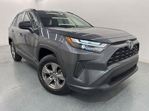 Used 2025 Toyota RAV4 LE AWD/4WD image 3