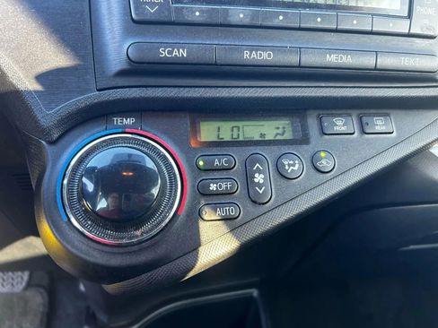 Used 2013 Toyota Prius C Two image 16