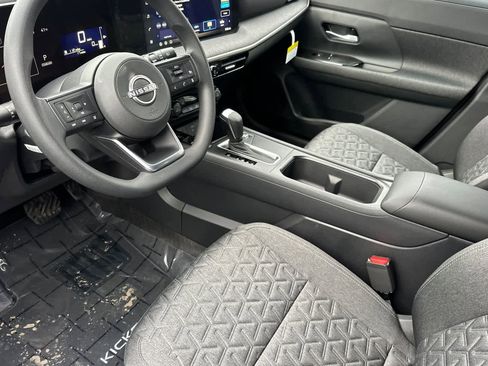 New 2026 Nissan Kicks SV w/ SV Premium Package image 11