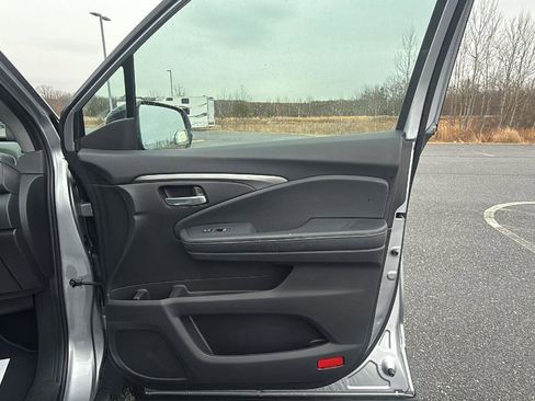 Used 2019 Honda Ridgeline Sport image 18