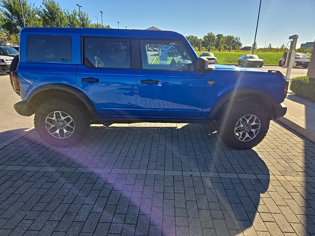 Used 2025 Ford Bronco Badlands AWD/4WD image 4