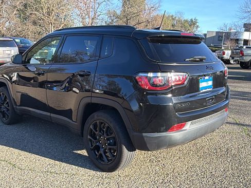 Used 2022 Jeep Compass Altitude w/ Convenience Group image 7