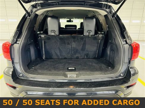 Used 2018 Nissan Pathfinder SL w/ Midnight Edition Package image 11