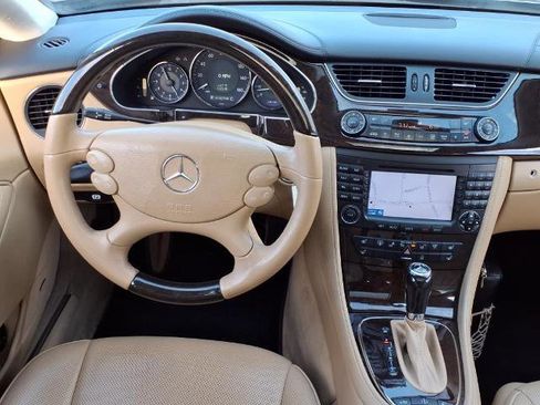Used 2008 Mercedes-Benz CLS 550 image 15