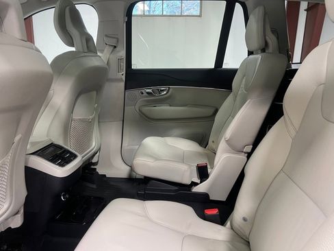 Used 2020 Volvo XC90 T6 Momentum w/ Protection Package image 25