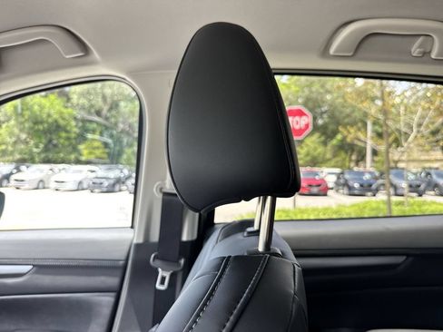 Certified 2025 MAZDA CX-5 AWD 2.5 S w/ Select Package image 16