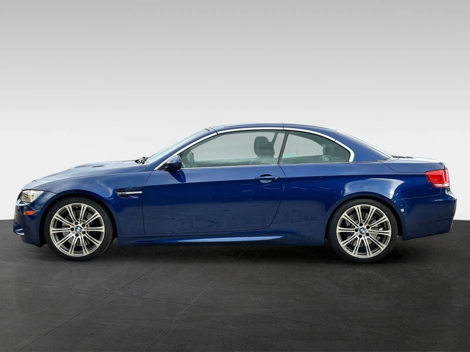 Used 2009 BMW M3 Convertible RWD image 4
