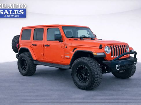 Used 2018 Jeep Wrangler Unlimited Sahara image 1