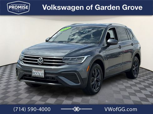 Used 2023 Volkswagen Tiguan SE FWD image 4