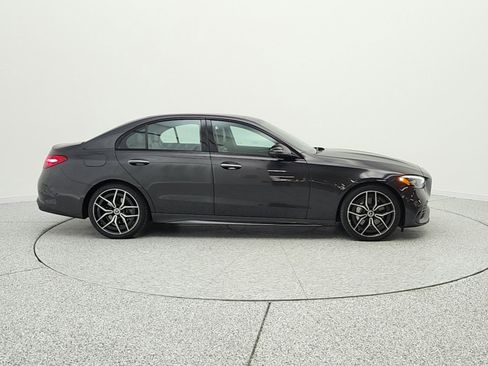 Used 2023 Mercedes-Benz C 300 Sedan image 4