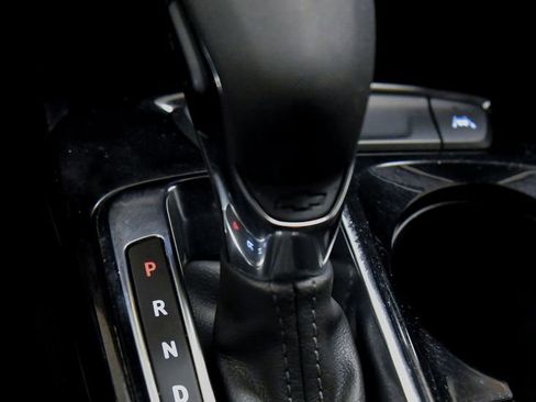 Used 2025 Chevrolet Trax LT w/ LT Convenience Package image 26