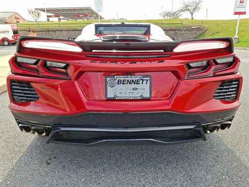 Used 2022 Chevrolet Corvette Stingray Premium Conv w/ Z51 Performance Package image 9
