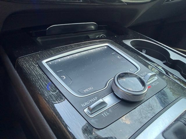 Used 2017 Audi Q7 3.0T Premium Plus AWD/4WD image 33