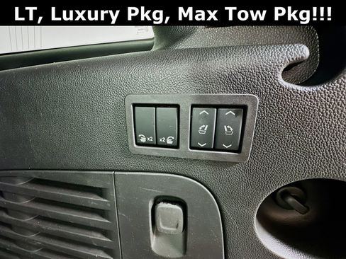 Used 2018 Chevrolet Suburban LT image 38