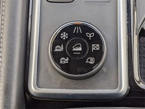 Used 2022 Nissan Pathfinder SV image 26