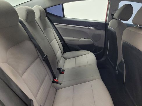 Used 2020 Hyundai Elantra SE FWD image 19