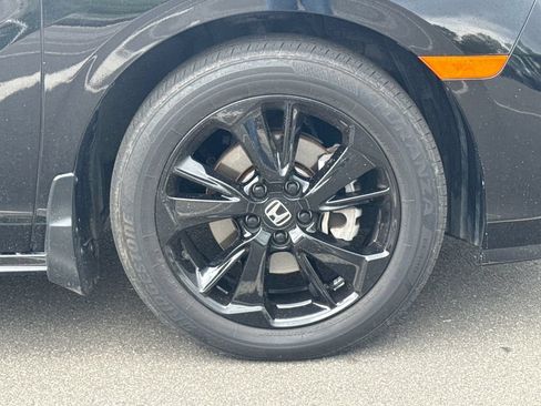 Used 2024 Honda Odyssey Sport image 11
