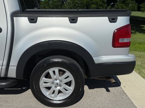 Used 2010 Ford Explorer Sport Trac XLT RWD image 41