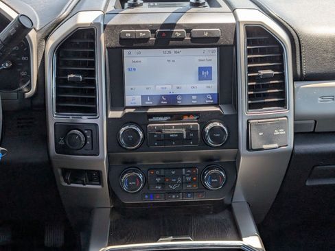 Used 2020 Ford F250 Lariat w/ Lariat Value Package AWD/4WD image 22