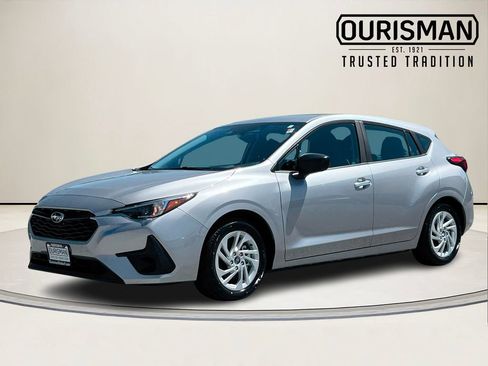 Certified 2025 Subaru Impreza 2.0i image 2