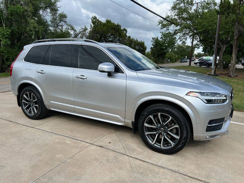 Used 2018 Volvo XC90 T6 Momentum w/ Convenience Package AWD/4WD image 15