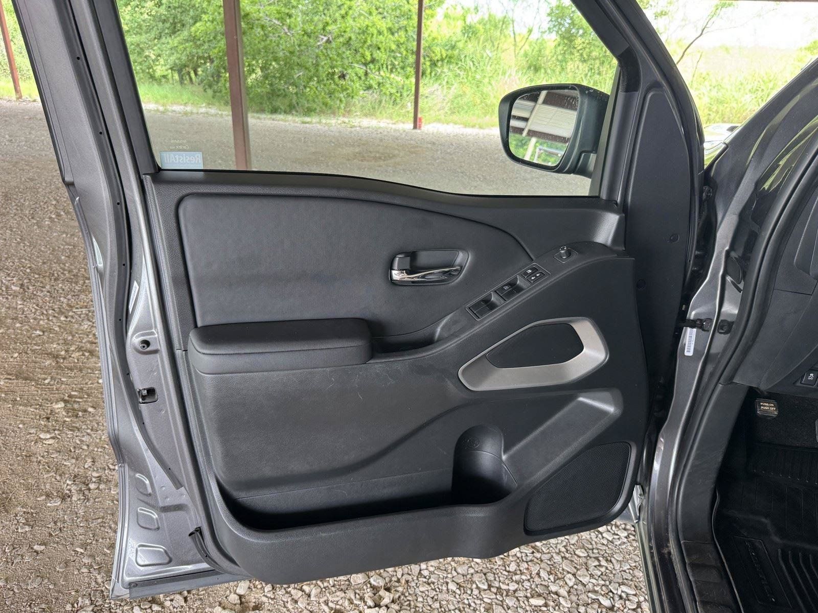Used 2022 Nissan Frontier SV RWD image 25