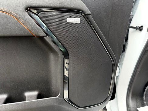 Used 2022 GMC Sierra 1500 AT4 w/ AT4 Preferred Package image 10