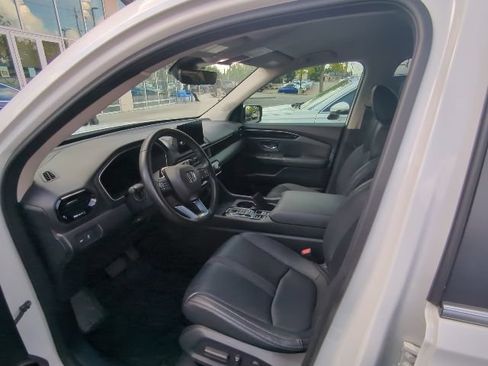 Used 2023 Honda Pilot EX-L image 4