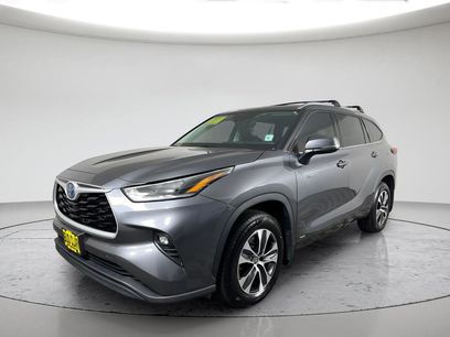 Used 2021 Toyota Highlander XLE