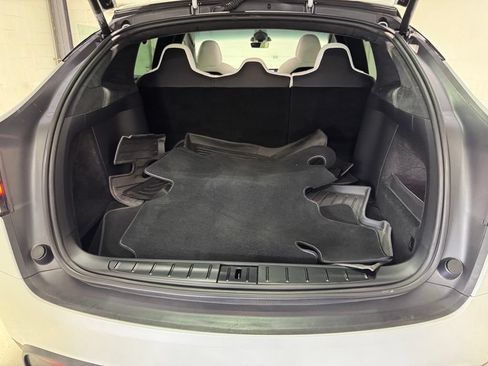 Used 2024 Tesla Model X AWD/4WD image 22
