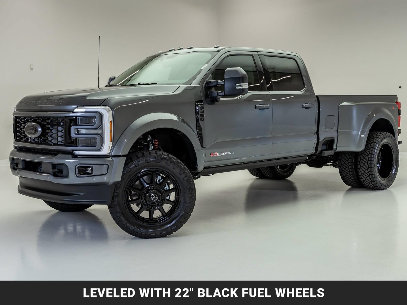 Used 2027 Ford F450 Platinum w/ Platinum Plus Package AWD/4WD image 4